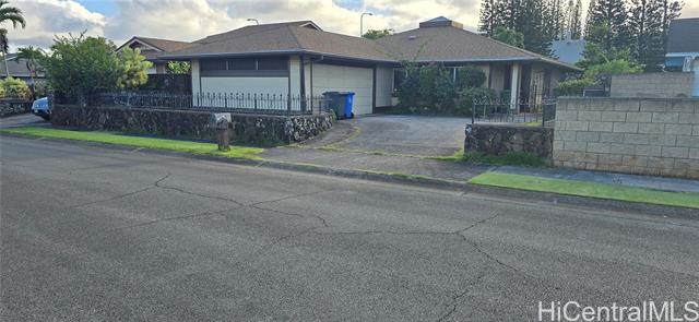 95-576 Leleiona Street, Mililani, HI 96789
