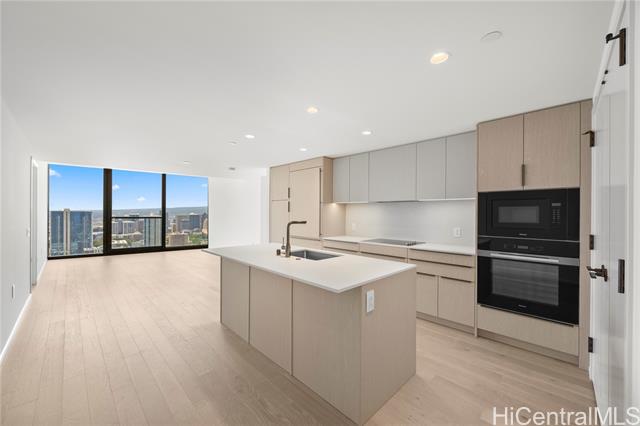 333 Ward Avenue, PH4111, Honolulu, HI 96814