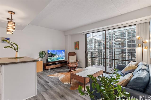225 Queen Street, 22G, Honolulu, HI 96813