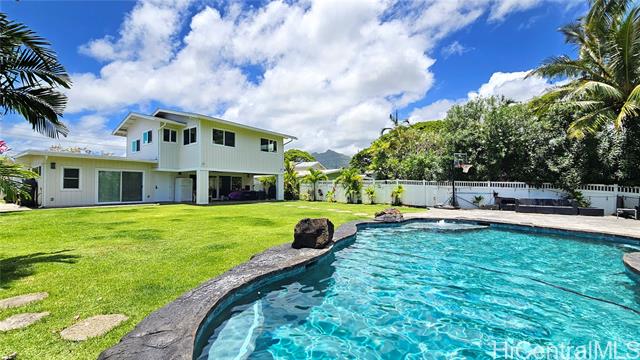 580 Papalani Street, Kailua, HI 96734