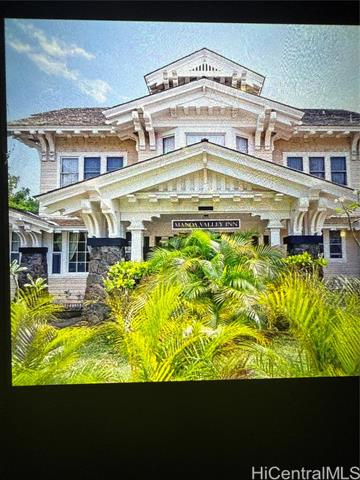 2001 Vancouver Drive, Honolulu, HI 96822