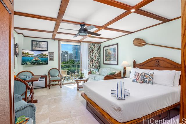 2045 Kalakaua Avenue, 415, Honolulu, HI 96815