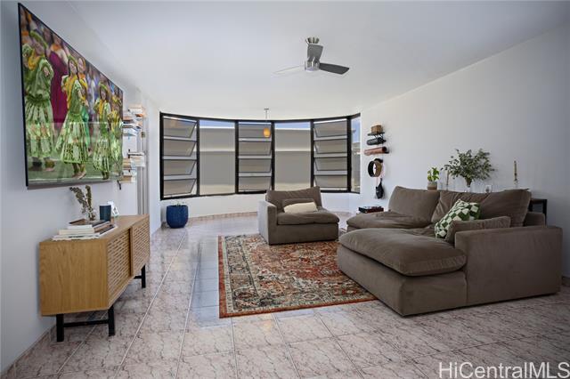 1447 Kewalo Street, 408, Honolulu, HI 96822