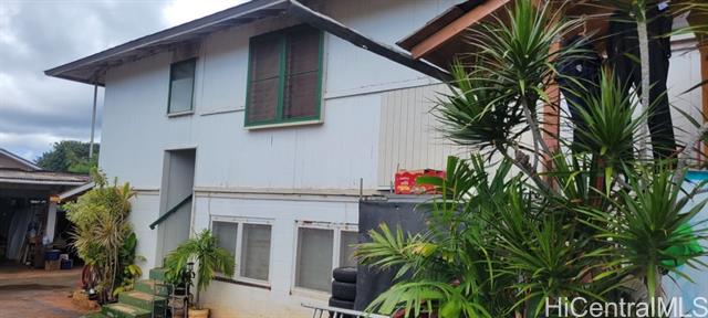 1524 Meyers Street, Honolulu, HI 96819