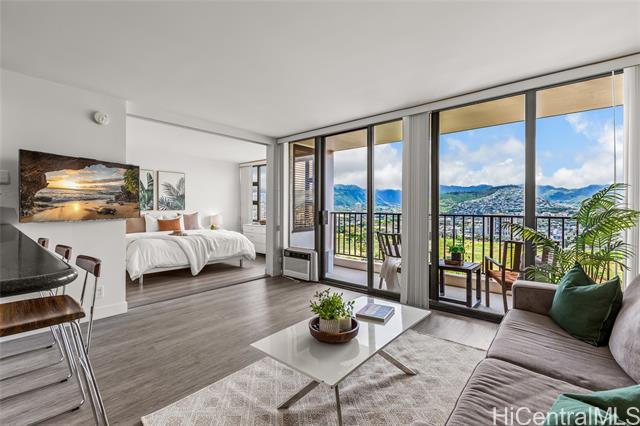 201 Ohua Avenue, 3205 (NUC), Honolulu, HI 96815