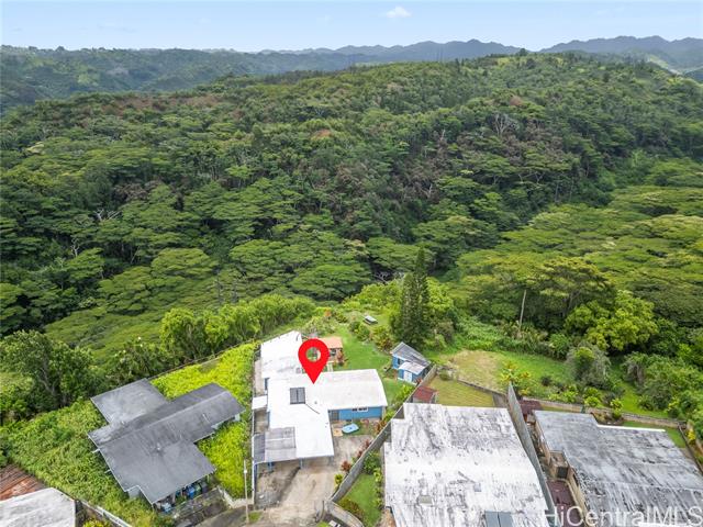 2406 Apoepoe Street, Pearl City, HI 96782