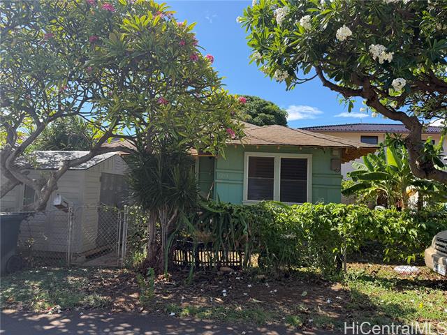 3258 Hoolulu Street, Honolulu, HI 96815