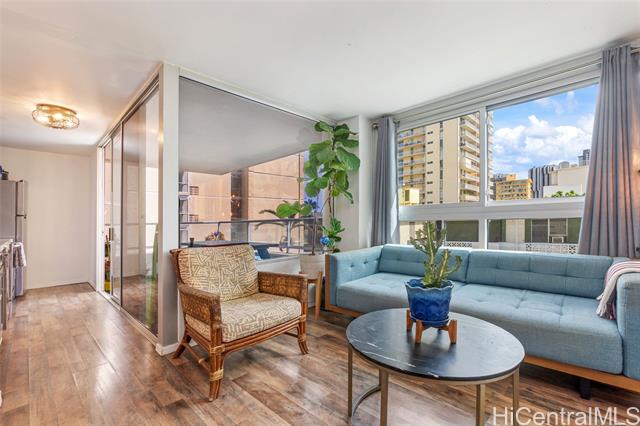 2421 Tusitala Street, 401, Honolulu, HI 96815
