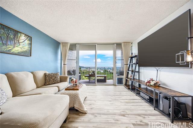 98-719 Iho Street, 1102, Aiea, HI 96701