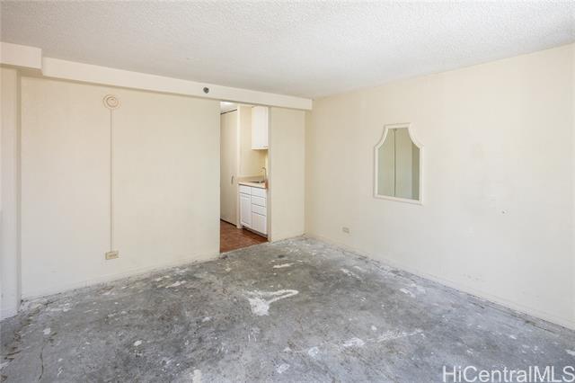 1920 Ala Moana Boulevard, 908, Honolulu, HI 96815