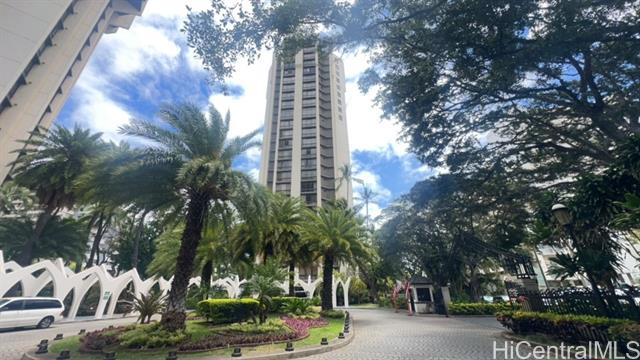300 Wai Nani Way, II417, Honolulu, HI 96815