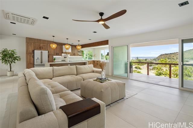 852 Kainoa Place, Honolulu, HI 96821