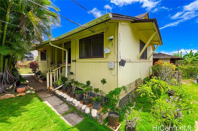 67-438 Kioe Street, Waialua, HI 96791