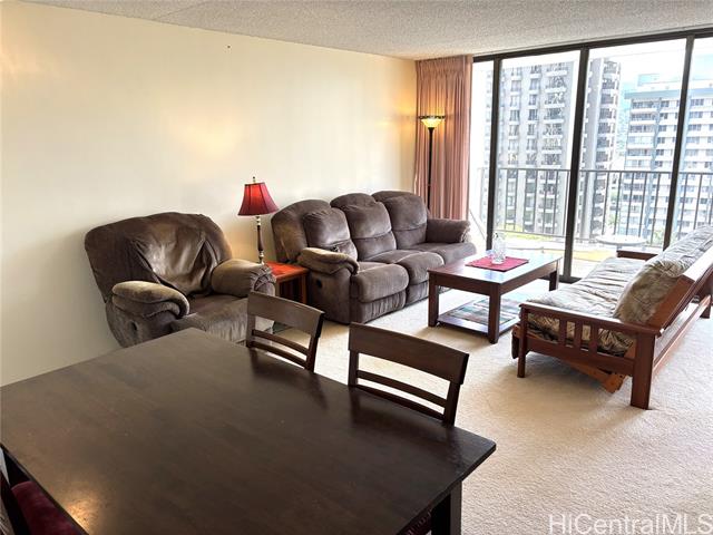 201 Ohua Avenue, 1213-II, Honolulu, HI 96815