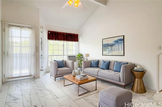 500 Mananai Place, 17V, Honolulu, HI 96818