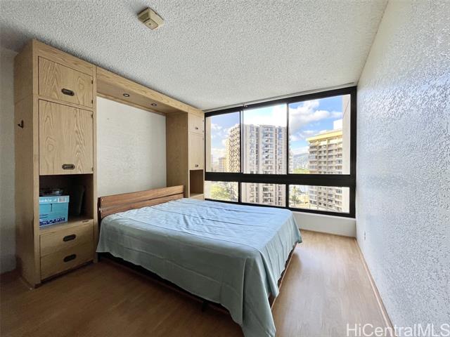 300 Wai Nani Way, I1006, Honolulu, HI 96815