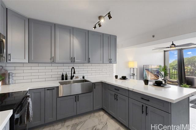 98-402 Koauka Loop, 202, Aiea, HI 96701