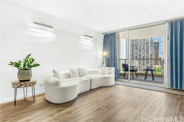 469 Ena Road, 1512, Honolulu, HI 96815