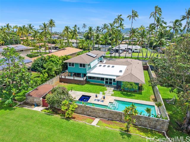 821 Kainui Drive, Kailua, HI 96734