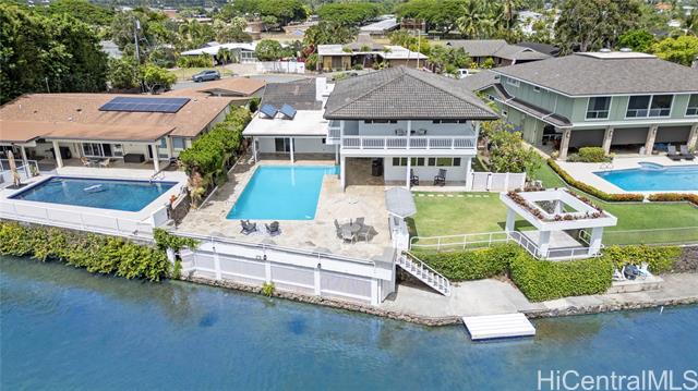 802 Pahumele Place, Kailua, HI 96734