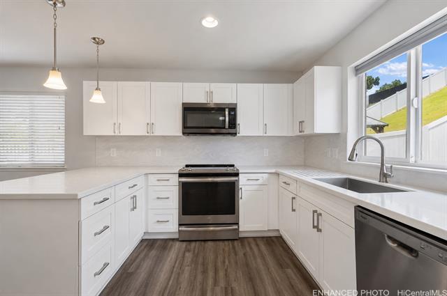 94-470 Paiwa Street, 20, Waipahu, HI 96797