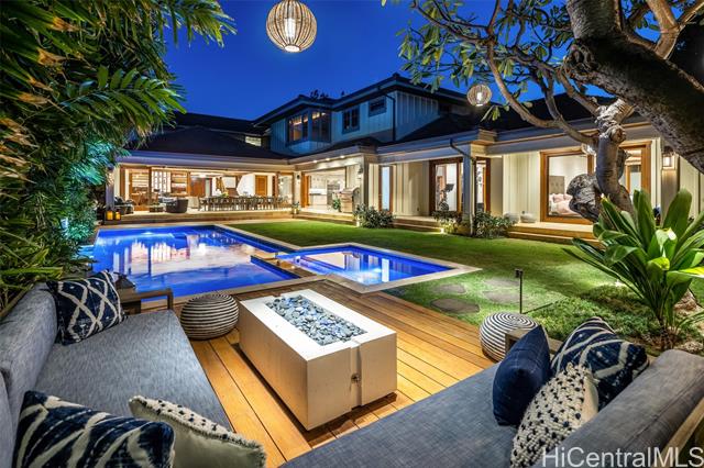 4612 Aukai Avenue, Honolulu, HI 96816