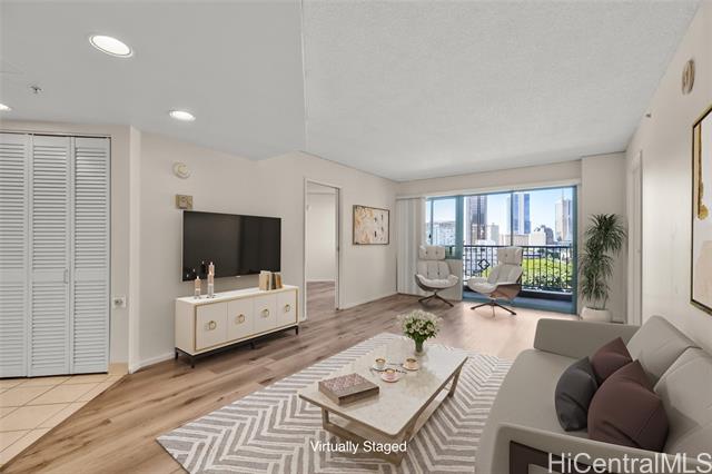 1314 Kalakaua Avenue, 610, Honolulu, HI 96826