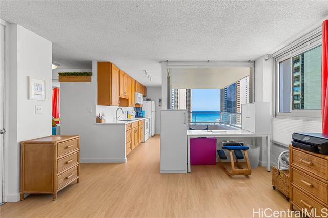 2421 Tusitala Street, 2103, Honolulu, HI 96815