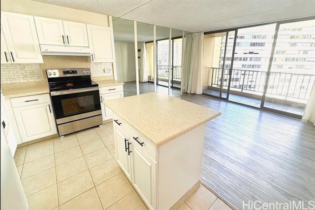 411 Hobron Lane, 903, Honolulu, HI 96815