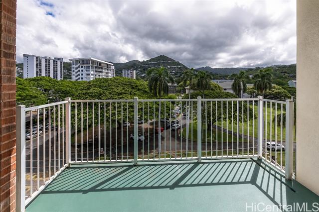 1535 Punahou Street, 704, Honolulu, HI 96822