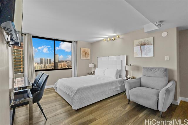 444 Niu Street, 2702, Honolulu, HI 96815