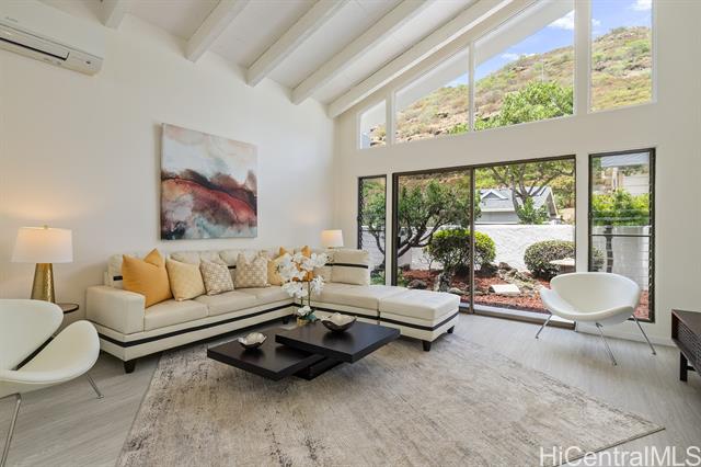 1270 Kaeleku Street, Honolulu, HI 96825