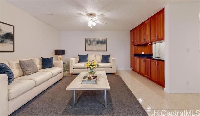 2600 Pualani Way, 105, Honolulu, HI 96815
