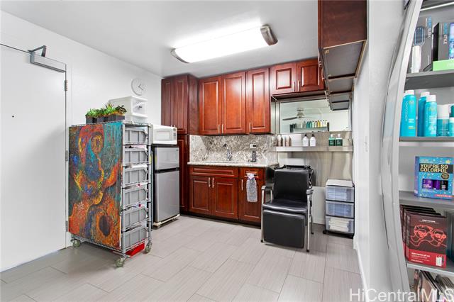 465 Kapahulu Avenue, 2B, Honolulu, HI 96815