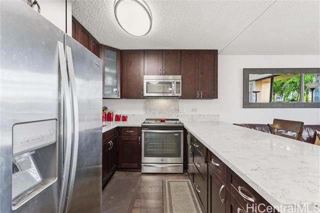411 Hobron Lane, 607, Honolulu, HI 96815
