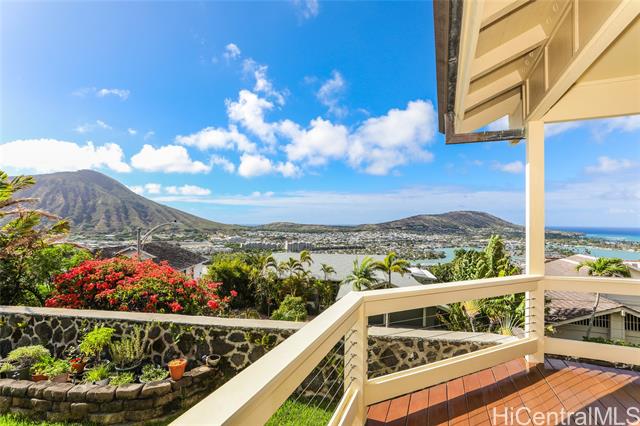 889 Kaohe Place, Honolulu, HI 96825