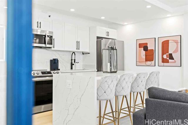 201 Ohua Avenue, 1610, Honolulu, HI 96815