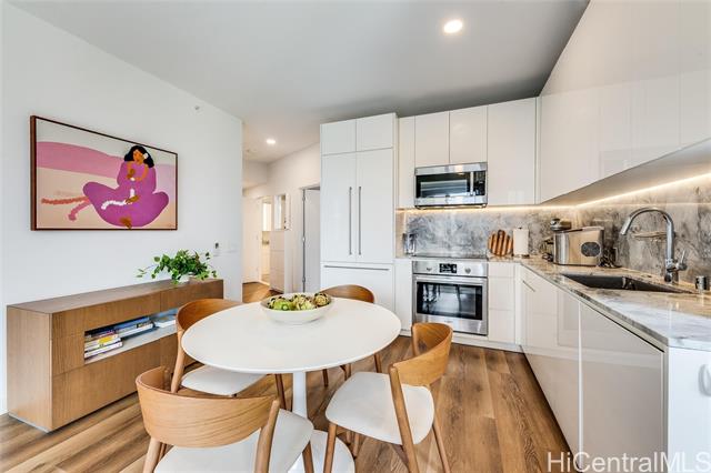 987 Queen Street, 502, Honolulu, HI 96814