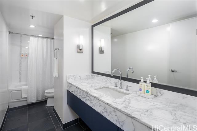 410 Atkinson Drive, 1027, Honolulu, HI 96814
