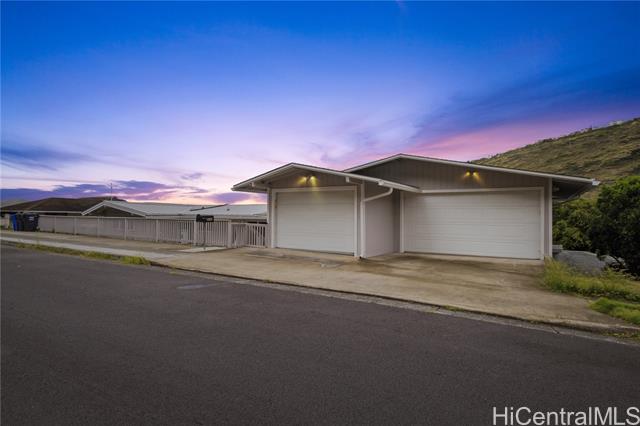 Upcoming 6 of bedrooms 3.5 of bathrooms Open house in Diamond Head on 8/1 @ 2:00PM-5:00PM listed at $2,090,000