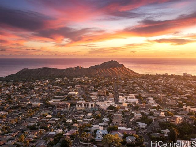3950 Sierra Drive, Honolulu, HI 96816