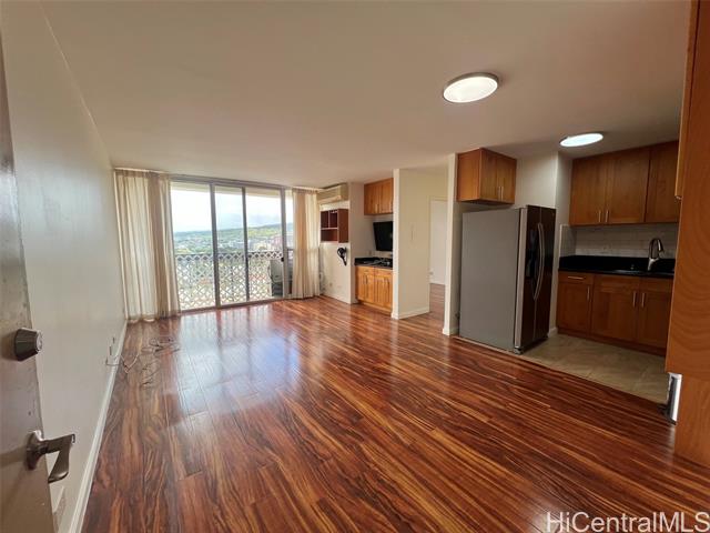 1425 Liliha Street, 14H, Honolulu, HI 96817