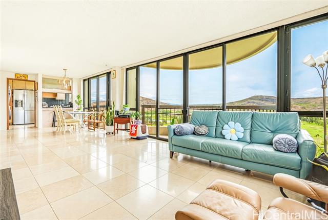 3050 Ala Poha Place, 15E, Honolulu, HI 96818