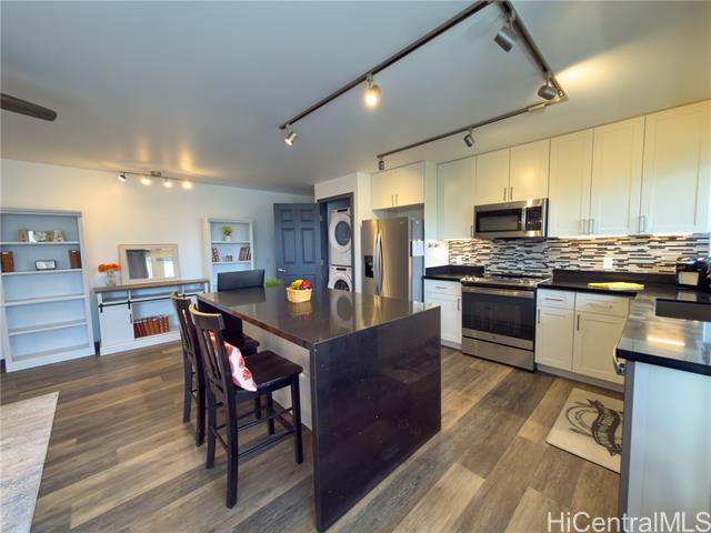 439 Keoniana Street, 402, Honolulu, HI 96815