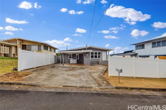 Upcoming 3 of bedrooms 2 of bathrooms Open house in Pearl City on 8/1 @ 2:00PM-5:00PM listed at $1,300,000