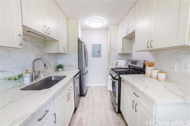91-1170 Puamaeole Street, 9R, Ewa Beach, HI 96706