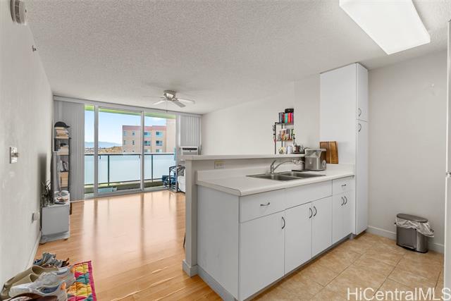 3009 Ala Makahala Place, 1813, Honolulu, HI 96818
