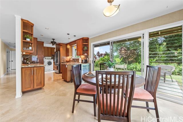 1176 Lunaai Street, Kailua, HI 96734