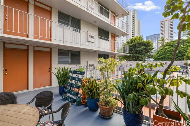 236 Liliuokalani Avenue, 102, Honolulu, HI 96815
