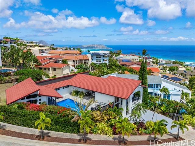 1931 Alaweo Street, Honolulu, HI 96821